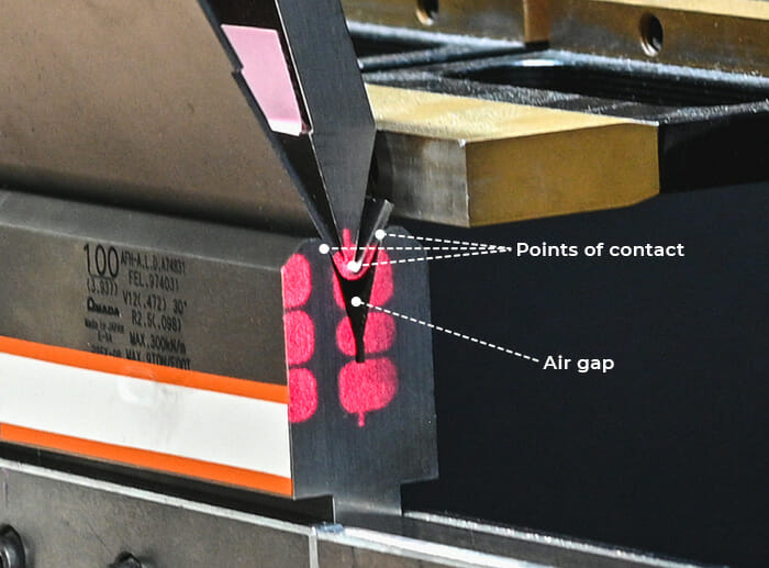 Air gap and points of contact during air bending process